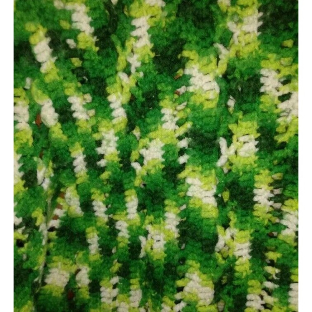 Handmade Afghan Green Crochet Blanket Farmhouse Granny Cottage Vintage - Picture 2 of 3